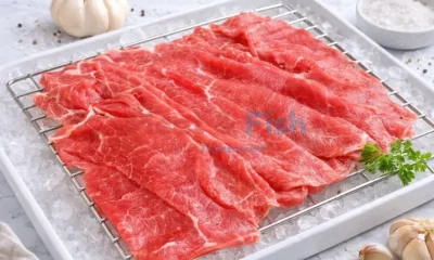 Irisan daging sapi untuk menu yakiniku