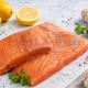Potongan fillet salmon untuk rice bowl