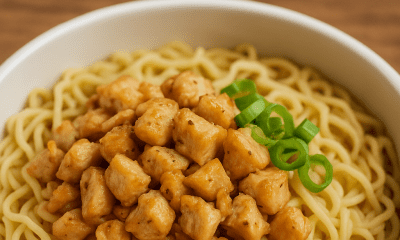 Daging ayam untuk bakmi ayam